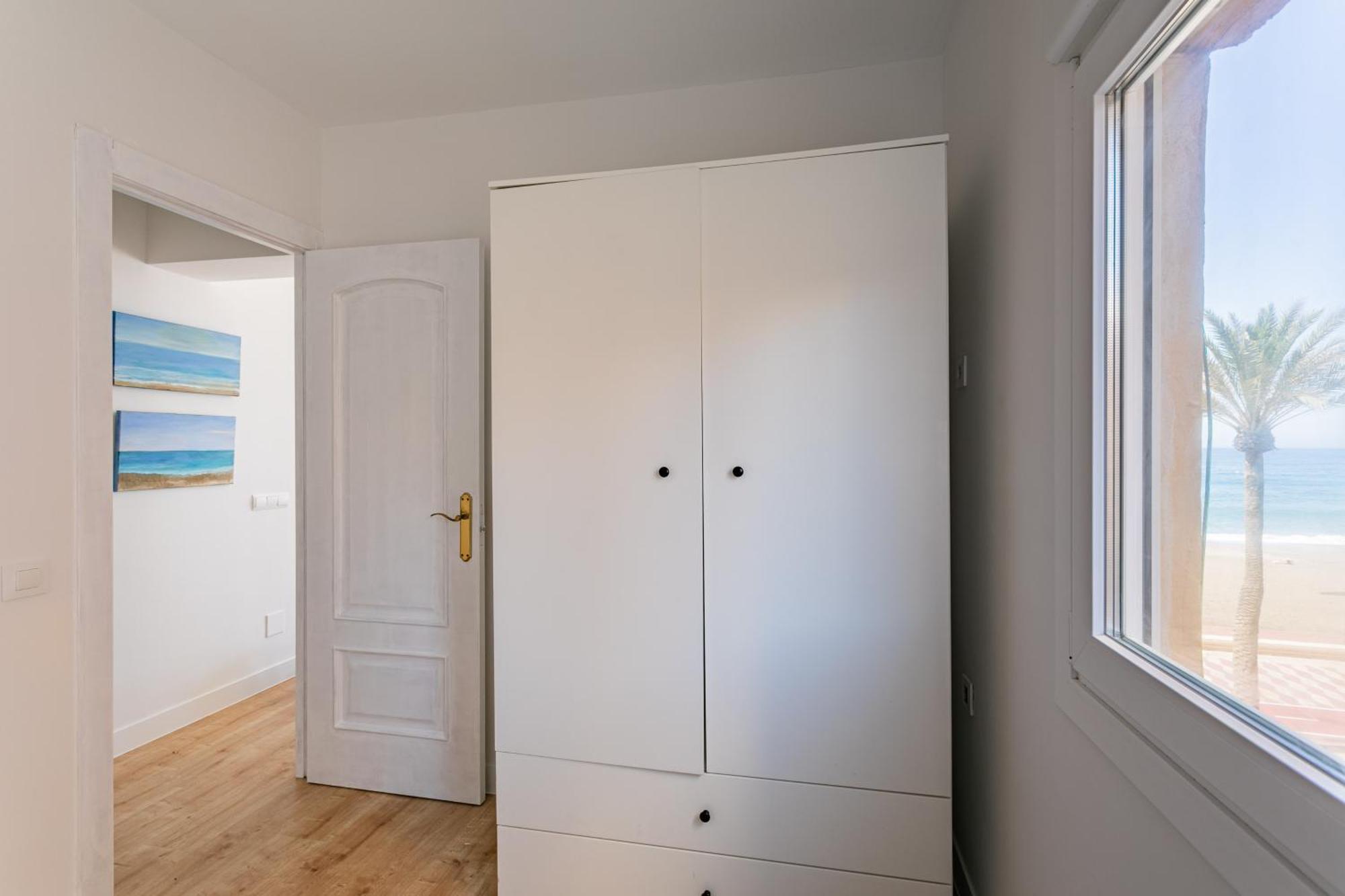 Trendyhomes Zapillo Beach - Primera Linea De Playa Almeria Ngoại thất bức ảnh