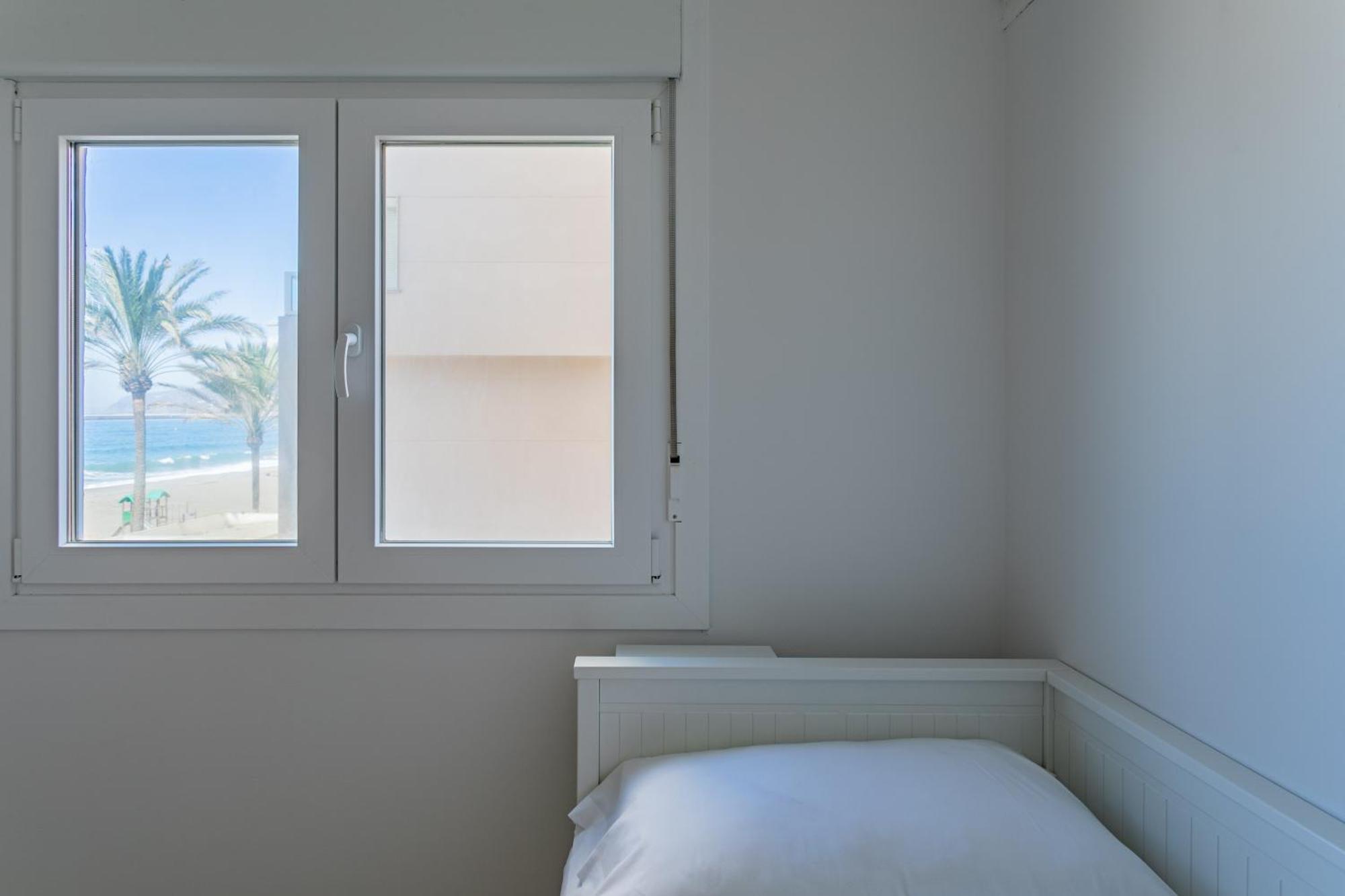 Trendyhomes Zapillo Beach - Primera Linea De Playa Almeria Ngoại thất bức ảnh